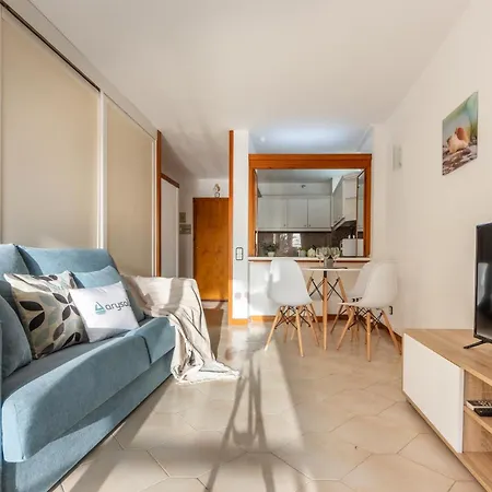 Novelty I Arysal 1 Apartment